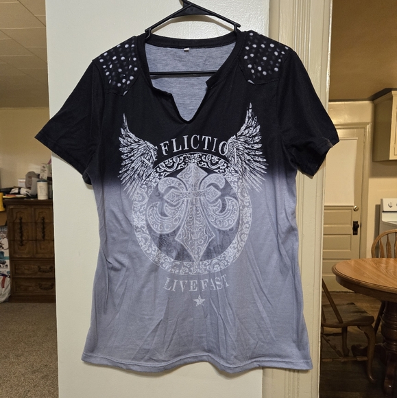 Affliction Tops - Affliction grey, black, & whitetie dye graphic tee size XL in good condition